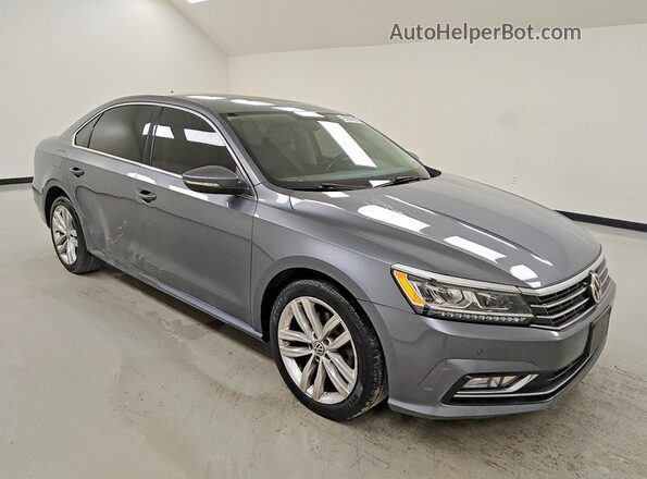 1VWBA7A34JC031983 2018 VOLKSWAGEN PASSAT Gray Front right
