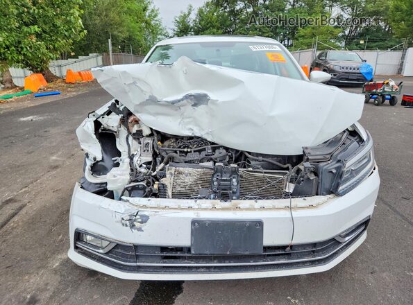 1VWBA7A34JC040926 2018 VOLKSWAGEN PASSAT White Դիմացի տեսք