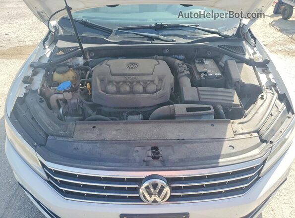 1VWBA7A34JC046774 2018 VOLKSWAGEN PASSAT White Սալոնի հետևի տեսք