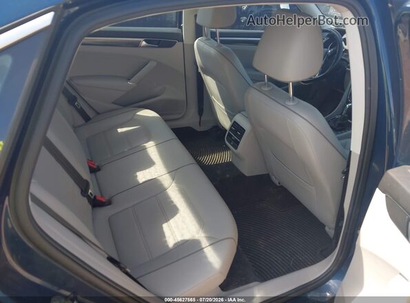 1VWBA7A35JC004226 2018 VOLKSWAGEN PASSAT Blue VIN sticker view