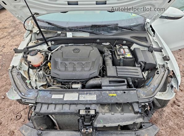 1VWBA7A35JC031488 2018 VOLKSWAGEN PASSAT White Rear interior view