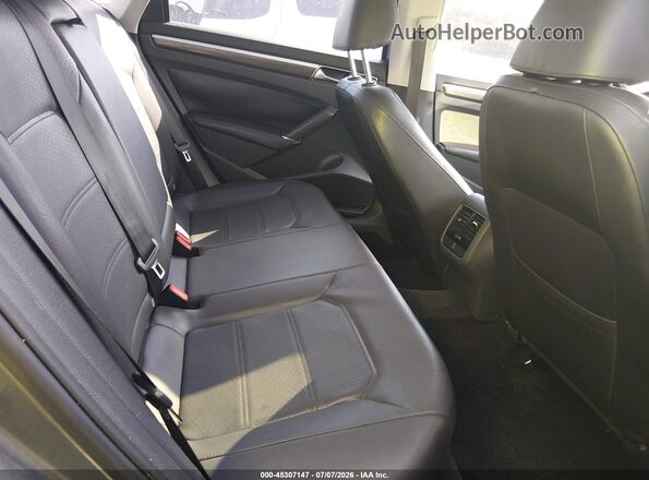 1VWBA7A36JC020239 2018 VOLKSWAGEN PASSAT Gray VIN sticker view