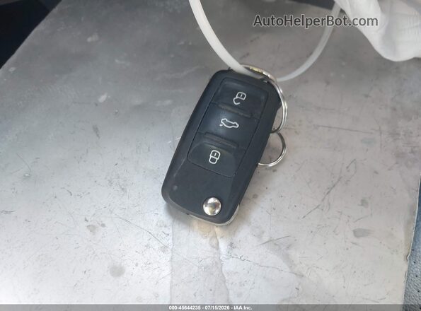 1VWBA7A37JC026597 2018 VOLKSWAGEN PASSAT White Առջևի վահանակի տեսք