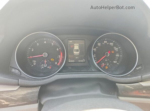 1VWBA7A38JC025278 2018 VOLKSWAGEN PASSAT Gray Instrument cluster view