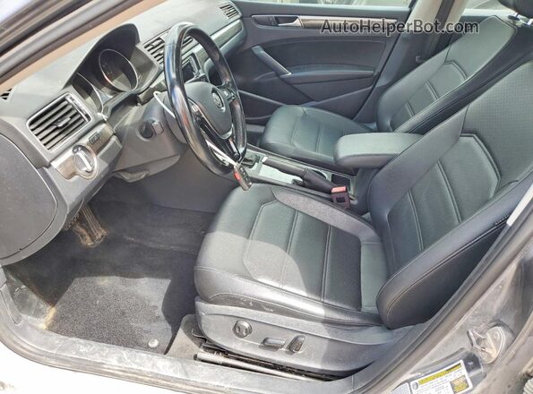 1VWBA7A3XJC006053 2018 VOLKSWAGEN PASSAT Charcoal Front interior view