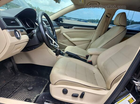 1VWBS7A36GC013295 2016 VOLKSWAGEN PASSAT Black Вид салону спереду