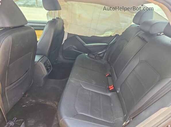 1VWBS7A38GC045374 2016 VOLKSWAGEN PASSAT Black Widok tylnych siedzeń