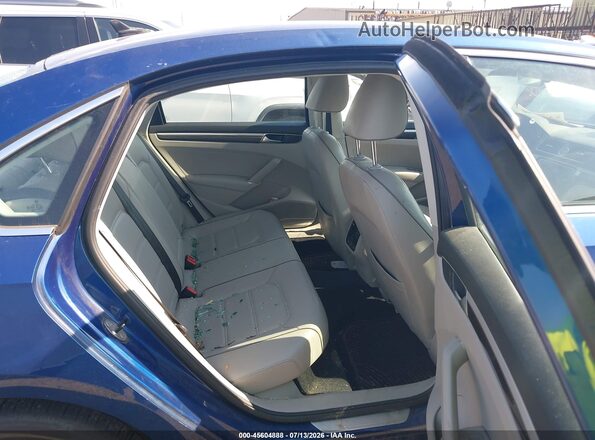 1VWBS7A3XGC047756 2016 VOLKSWAGEN PASSAT Blue Vista de la etiqueta del VIN