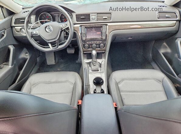 1VWBT7A31GC044225 2016 VOLKSWAGEN PASSAT Gold Widok deski rozdzielczej