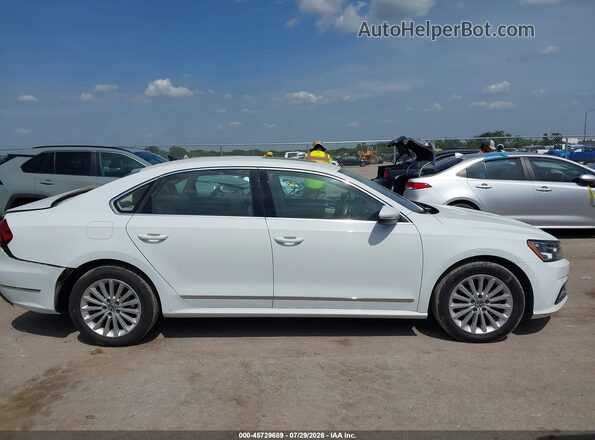 1VWBT7A32HC021005 2017 VOLKSWAGEN PASSAT White Rear interior view