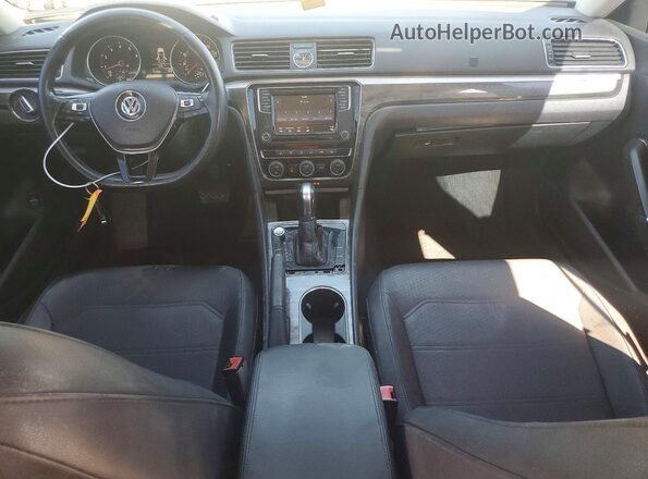 1VWBT7A32HC034790 2017 VOLKSWAGEN PASSAT Черный Вид панели приборов
