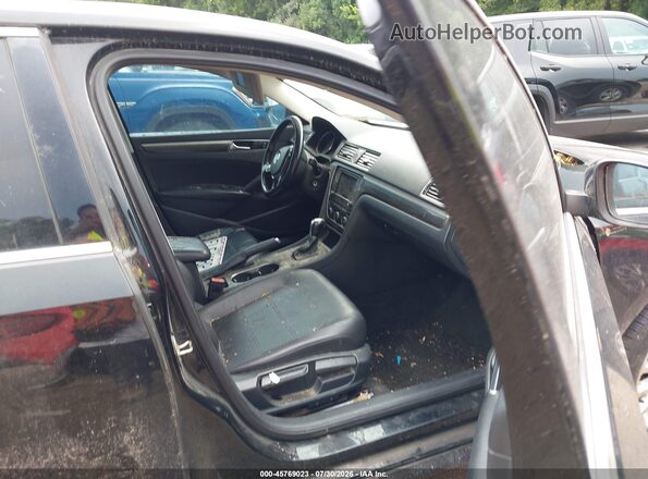 1VWBT7A34GC010666 2016 VOLKSWAGEN PASSAT Черный Вид салона спереди
