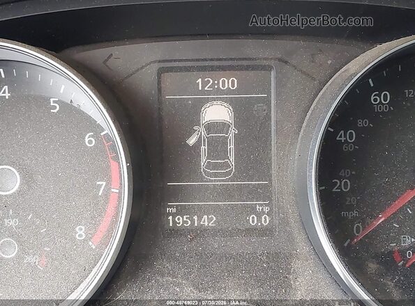 1VWBT7A34GC010666 2016 VOLKSWAGEN PASSAT Черный 