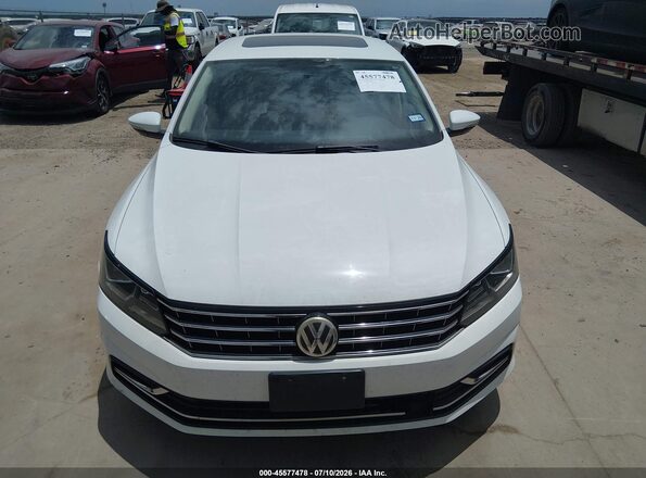 1VWBT7A34GC030075 2016 VOLKSWAGEN PASSAT White Widok wnętrza z tyłu