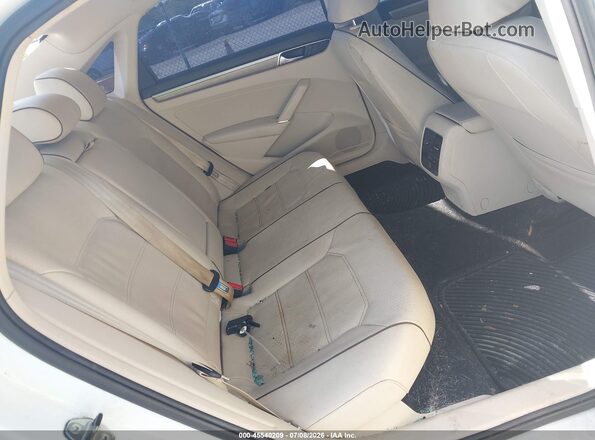 1VWBT7A35HC023640 2017 VOLKSWAGEN PASSAT Белый Вид наклейки с VIN-кодом