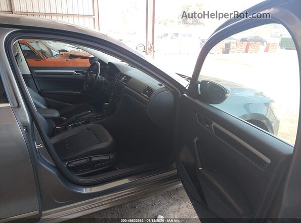 1VWBT7A37GC019779 2016 VOLKSWAGEN PASSAT Gray Սալոնի դիմացի տեսք