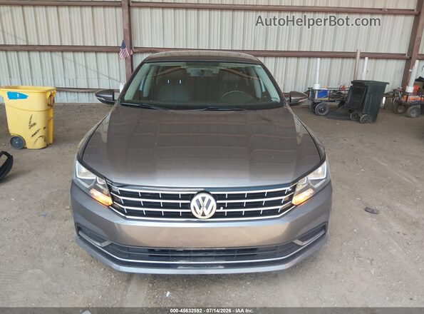 1VWBT7A37GC019779 2016 VOLKSWAGEN PASSAT Gray Սարքավորումների վահանակի տեսք