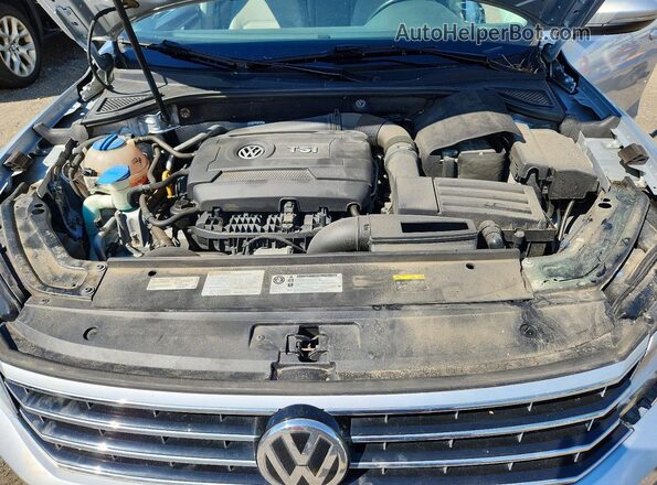 1VWBT7A37HC051066 2017 VOLKSWAGEN PASSAT Silver Вид задньої частини салону
