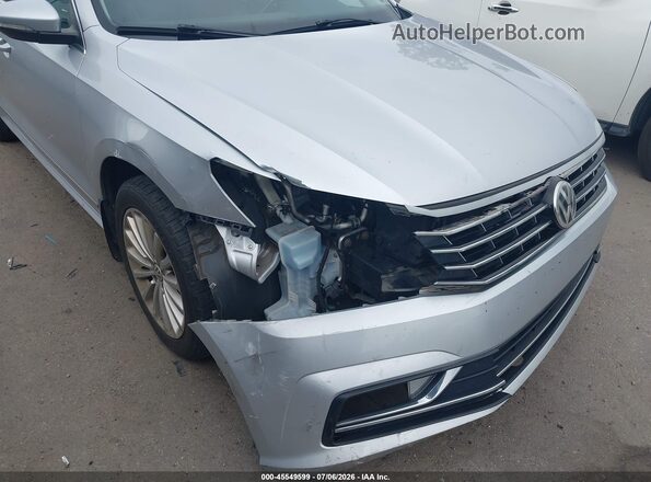 1VWBT7A38HC005147 2017 VOLKSWAGEN PASSAT Silver Front view