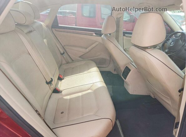 1VWBT7A38HC019713 2017 VOLKSWAGEN PASSAT Maroon Հետևի նստատեղերի տեսք
