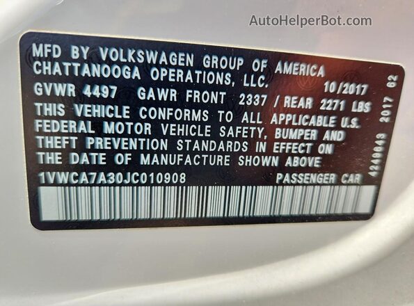 1VWCA7A30JC010908 2018 VOLKSWAGEN PASSAT White Engine compartment view