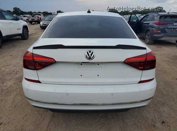 1VWCM7A34HC085032 2017 VOLKSWAGEN PASSAT White უკანა ხედი