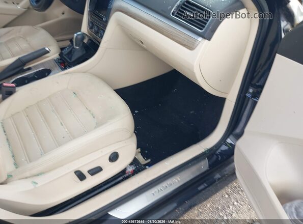 1VWCT7A31HC073309 2017 VOLKSWAGEN PASSAT Black Front interior view