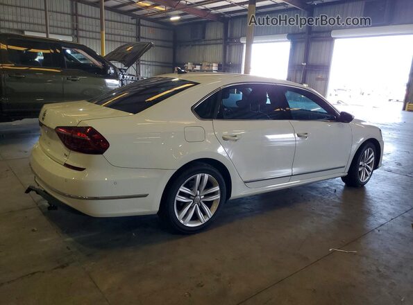 1VWCT7A33HC031918 2017 VOLKSWAGEN PASSAT White Trasero derecho