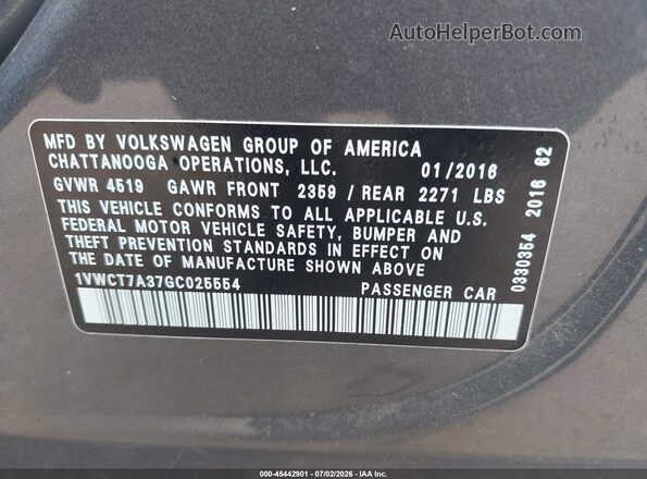 1VWCT7A37GC025554 2016 VOLKSWAGEN PASSAT Light Blue Engine compartment view