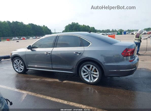1VWCT7A38HC075011 2017 VOLKSWAGEN PASSAT Серый 