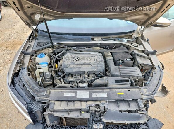 1VWCT7A39HC014119 2017 VOLKSWAGEN PASSAT Beige უკანა სალონის ხედი