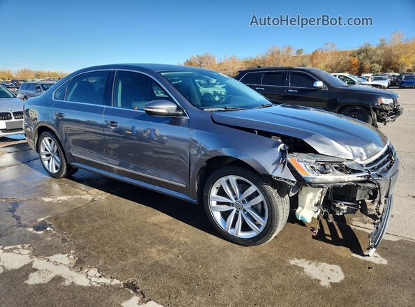 1VWCT7A3XHC053138 2017 VOLKSWAGEN PASSAT Серый Передняя правая четверть