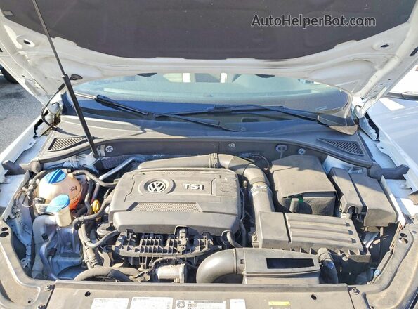 1VWDT7A30HC053556 2017 VOLKSWAGEN PASSAT White უკანა სალონის ხედი