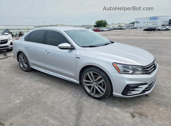 1VWDT7A31HC018881 2017 VOLKSWAGEN PASSAT Silver Передня права чверть