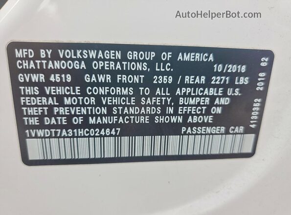 1VWDT7A31HC024647 2017 VOLKSWAGEN PASSAT White Engine compartment view