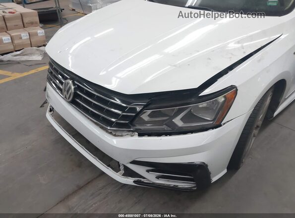 1VWDT7A31HC065019 2017 VOLKSWAGEN PASSAT White წინა ხედი