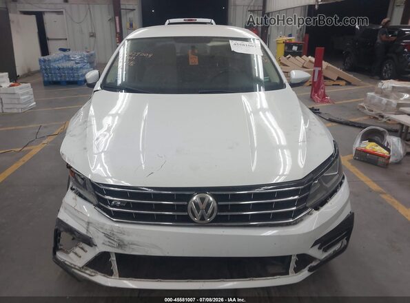1VWDT7A31HC065019 2017 VOLKSWAGEN PASSAT White ხელსაწყოთა პანელის ხედი