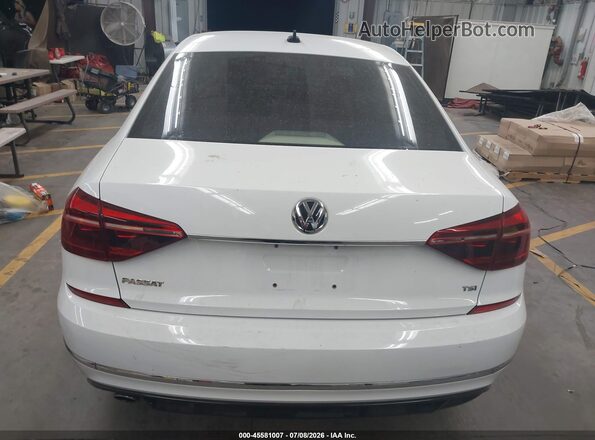 1VWDT7A31HC065019 2017 VOLKSWAGEN PASSAT White 
