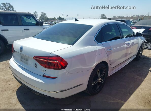 1VWDT7A34HC032970 2017 VOLKSWAGEN PASSAT White Հետևի աջ