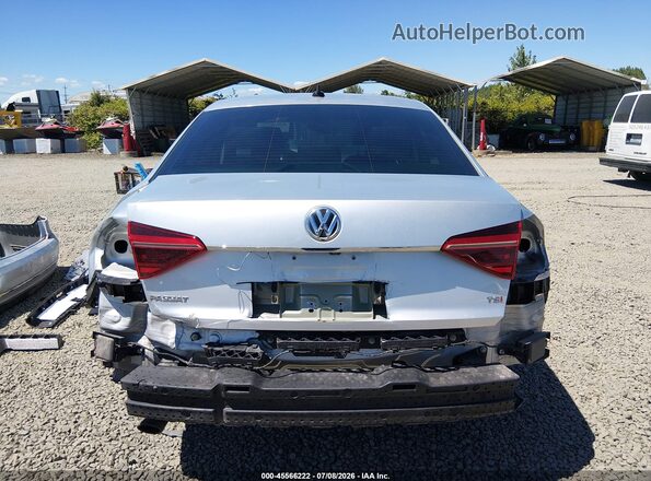 1VWDT7A34HC044469 2017 VOLKSWAGEN PASSAT Silver 