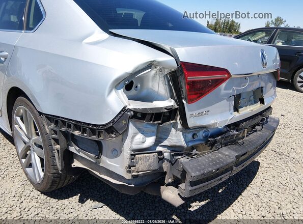 1VWDT7A34HC044469 2017 VOLKSWAGEN PASSAT Silver 