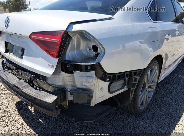1VWDT7A34HC044469 2017 VOLKSWAGEN PASSAT Silver 