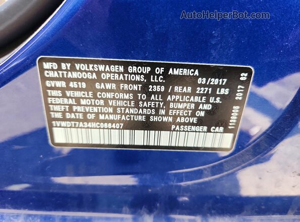 1VWDT7A34HC066407 2017 VOLKSWAGEN PASSAT Blue Вид підкапотного простору