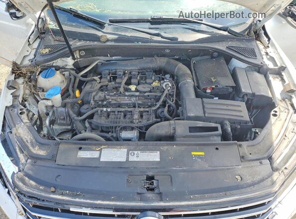 1VWDT7A36HC004863 2017 VOLKSWAGEN PASSAT White Rear interior view