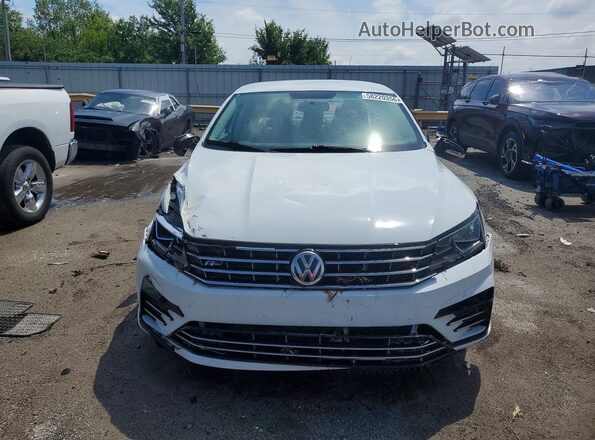 1VWDT7A36HC004863 2017 VOLKSWAGEN PASSAT White Front view