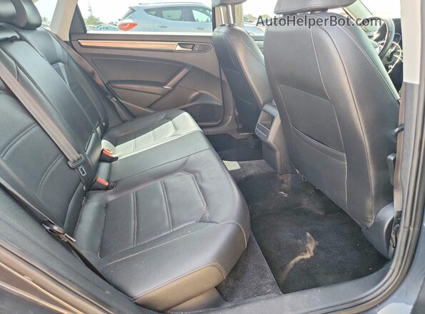 1VWDT7A36HC013370 2017 VOLKSWAGEN PASSAT Gray Հետևի նստատեղերի տեսք