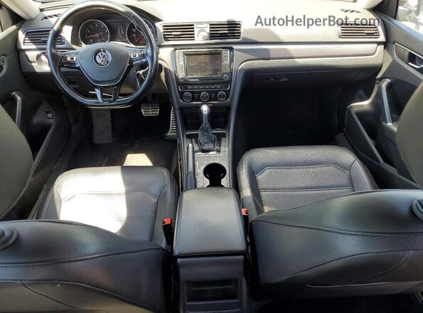 1VWDT7A36HC039273 2017 VOLKSWAGEN PASSAT Gray Widok deski rozdzielczej