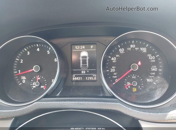 1VWDT7A36HC054713 2017 VOLKSWAGEN PASSAT Серый Вид задних сидений