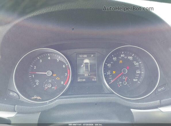 1VWDT7A36HC080518 2017 VOLKSWAGEN PASSAT Black Widok tylnych siedzeń