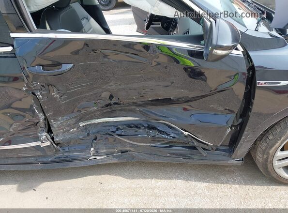 1VWDT7A36HC080518 2017 VOLKSWAGEN PASSAT Black Widok z przodu